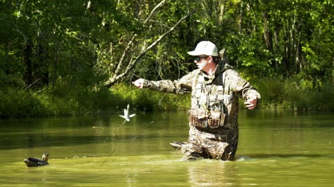 Tossing decoys
